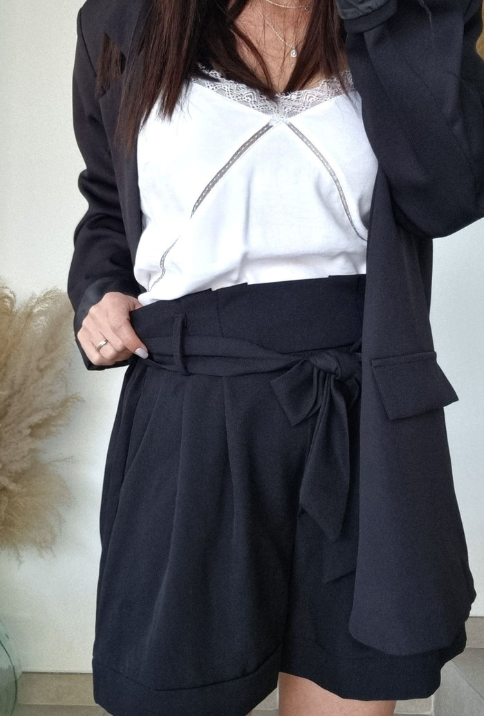 Short MANON noir