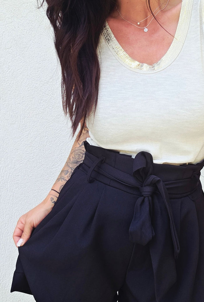 Short MANON noir
